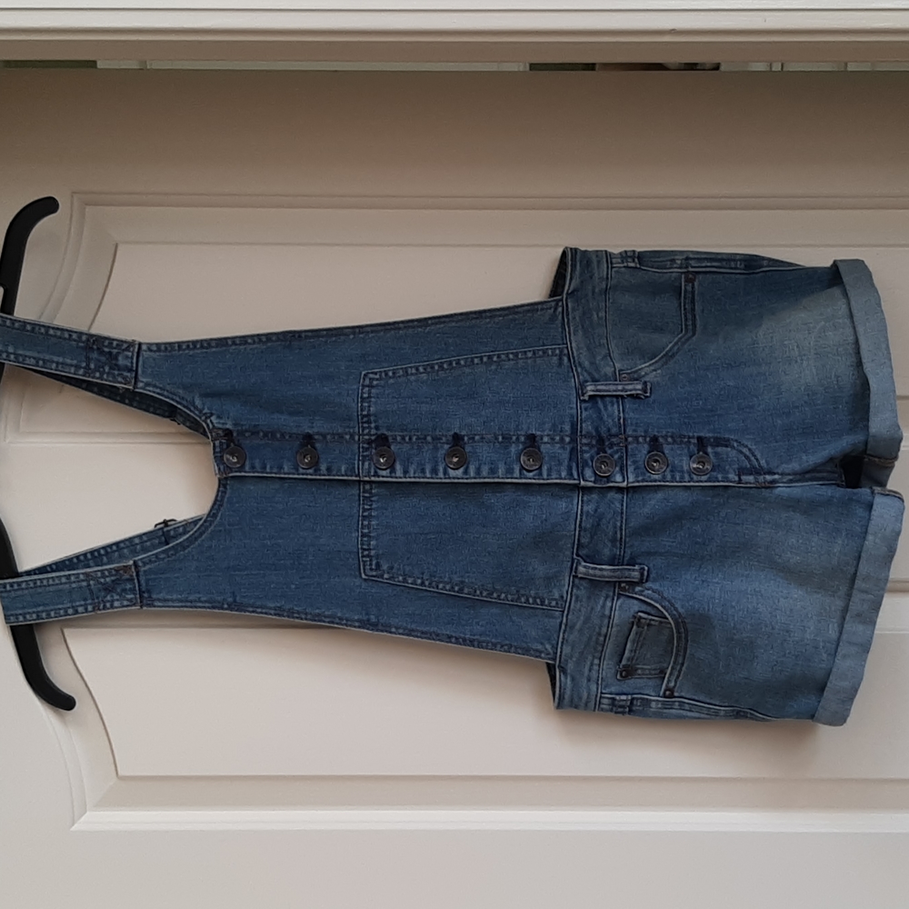 Free people overall short.